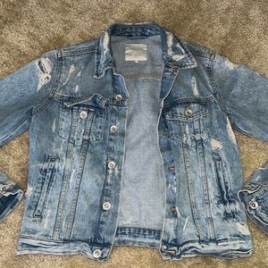Zara trafaluc distressed denim jacket